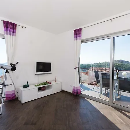Apartment Amaizing Sea View In Center And Near The Beach *