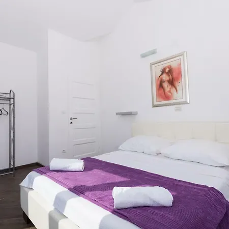 Amaizing Sea View In Center And Near The Beach Apartment