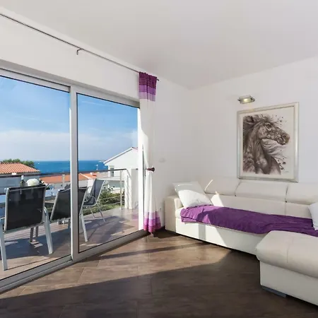 Amaizing Sea View In Center And Near The Beach Apartment
